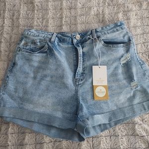 NWT VIP‎ Distressed denim shorts size 16
